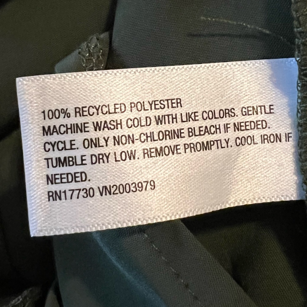 ⭐️A New Day Green Buttoned Midi Dress - Picture 7 of 7